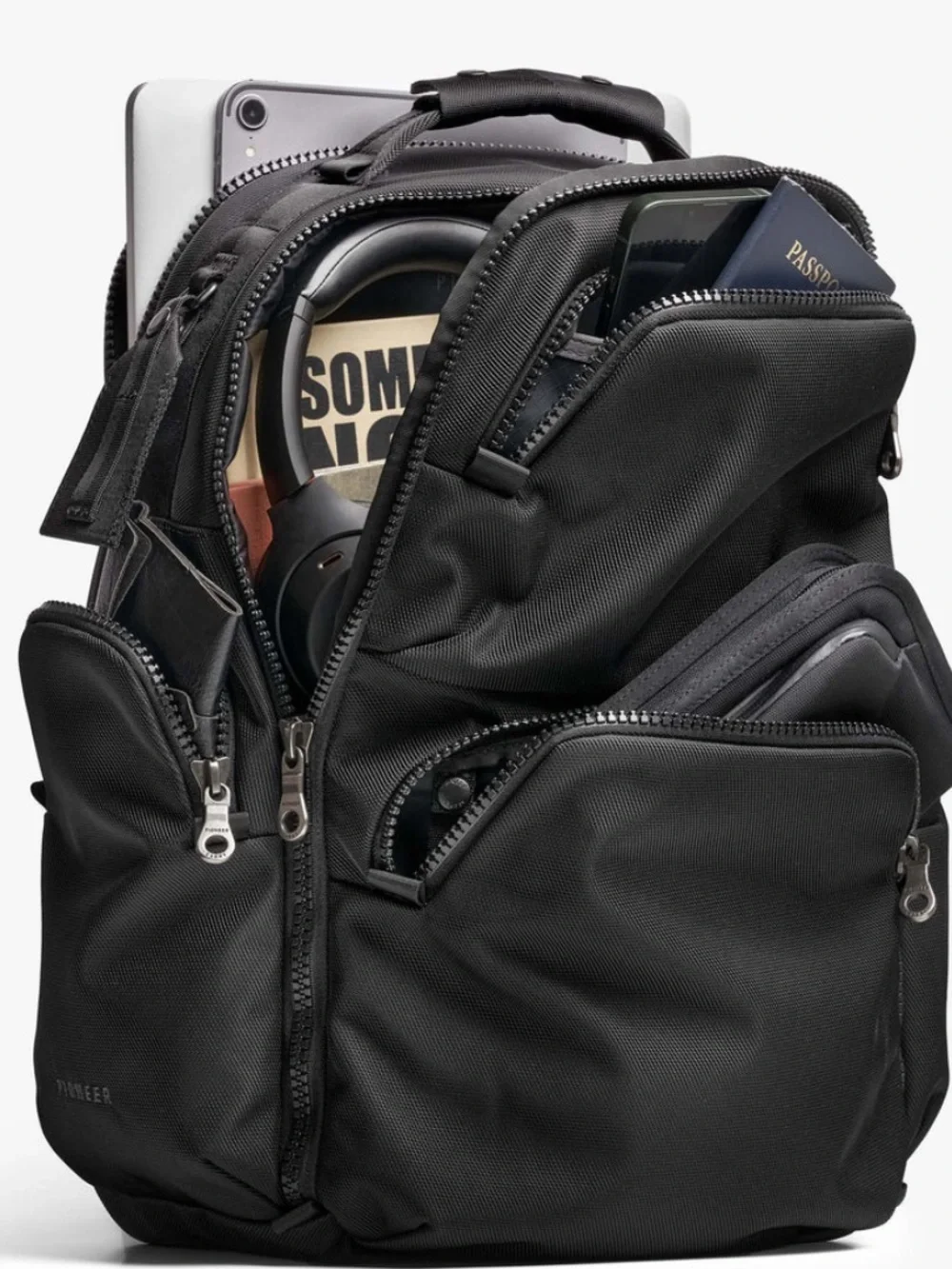 Pioneer Black Men's Travel Backpack NEW with tags - Picture 6 of 14